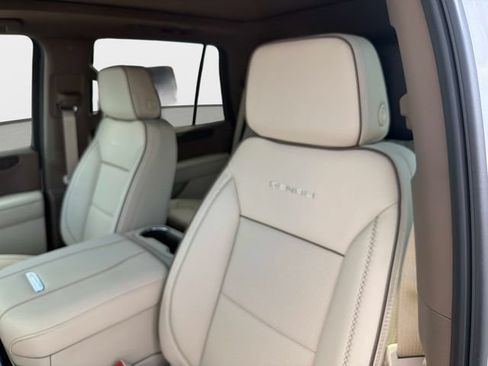 New 2026 GMC Yukon Denali w/ Denali Reserve Package AWD/4WD image 20