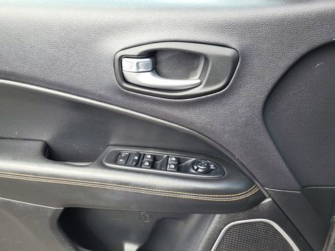 Used 2017 Jeep Compass Limited w/ Navigation Group image 26