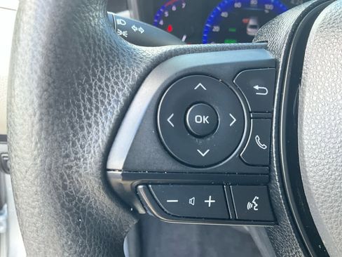 Used 2021 Toyota Corolla LE w/ Carpet Mat Package (TMS) FWD image 23