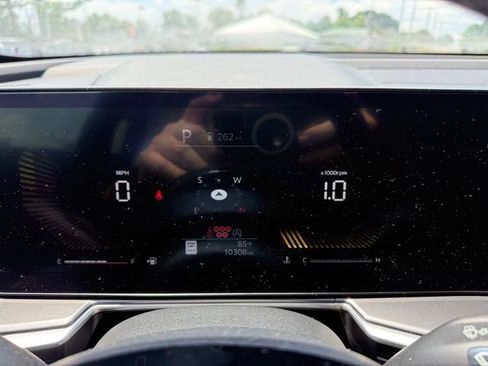Used 2024 Kia Sorento S w/ Panoramic Sunroof Package FWD image 12
