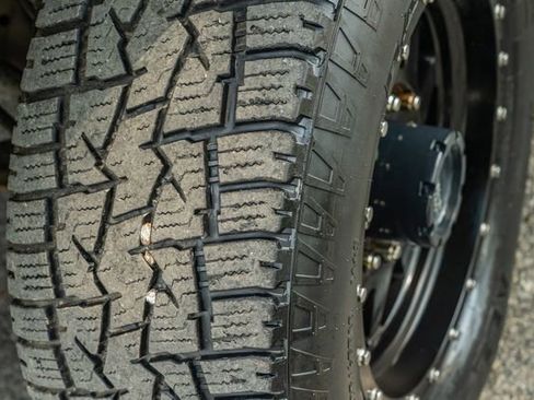 Used 2012 GMC Sierra 2500 SLT w/ SLT Convenience Package image 16