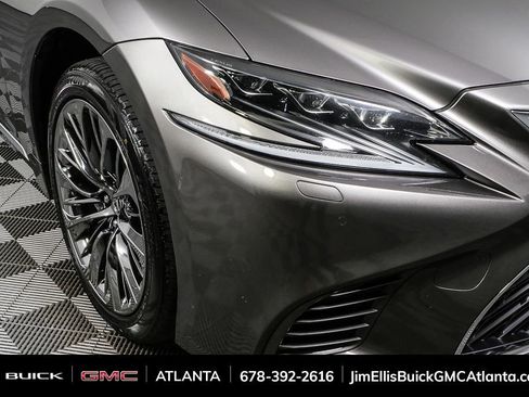 Used 2018 Lexus LS 500 F Sport image 37