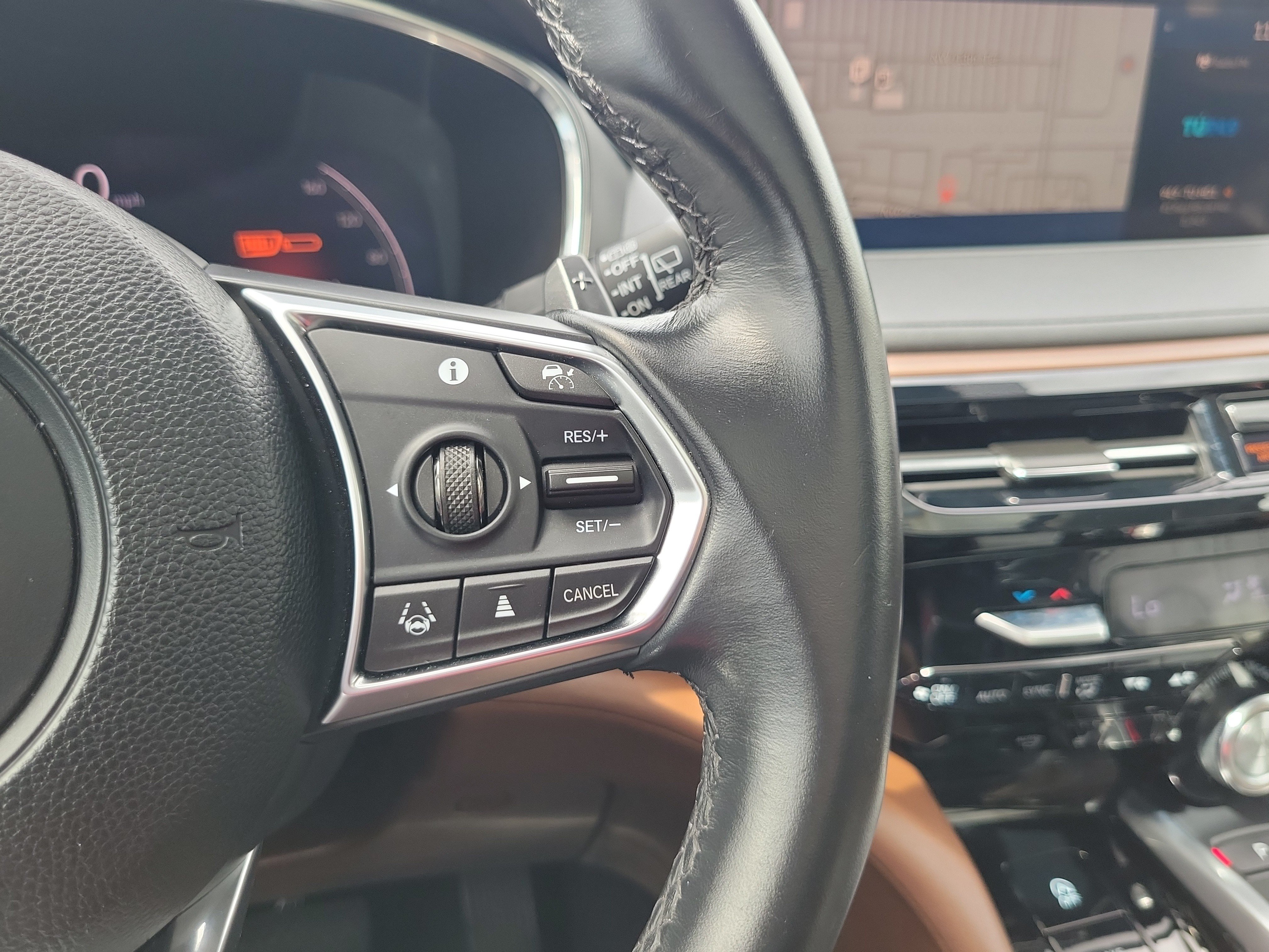 Used 2023 Acura MDX w/ Technology Package FWD image 23