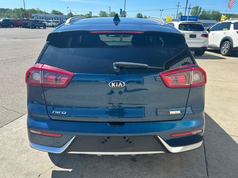 Used 2019 Kia Niro LX FWD image 6