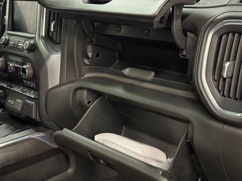 Used 2020 Chevrolet Silverado 3500 LTZ w/ LTZ Premium Package image 39