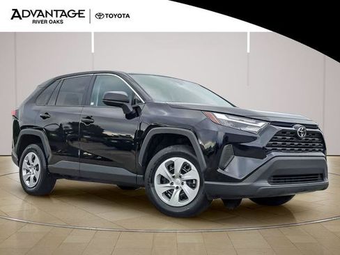 Certified 2025 Toyota RAV4 LE AWD/4WD image 2
