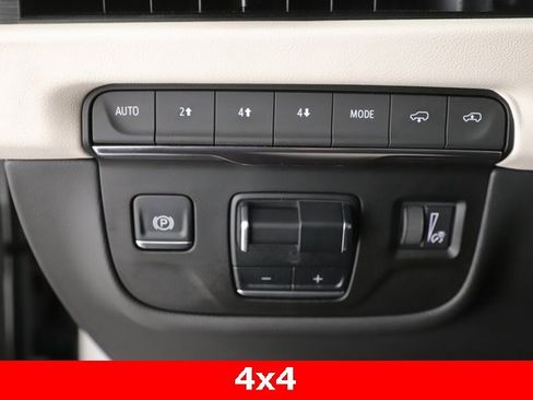 Used 2025 Cadillac Escalade Sport w/ Touring Package image 22