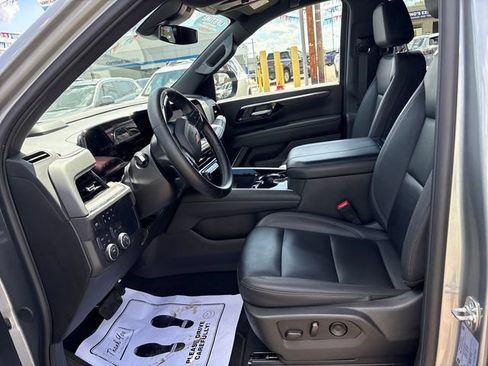Used 2025 Chevrolet Tahoe LT AWD/4WD image 8