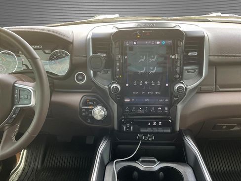 Used 2025 RAM 1500 Laramie w/ Laramie Southwest Edition AWD/4WD image 11