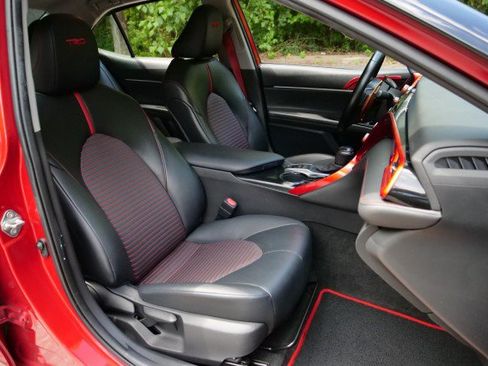 Used 2020 Toyota Camry TRD FWD image 32