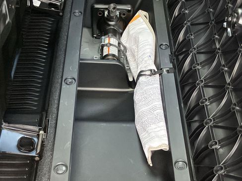 Certified 2022 Toyota Tacoma SR5 AWD/4WD image 29