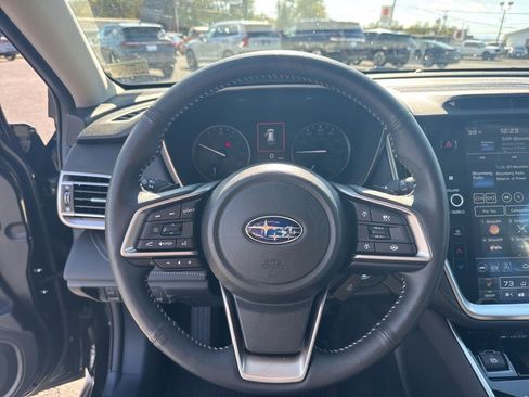 Certified 2025 Subaru Outback Limited image 28