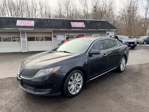 Used 2013 Lincoln MKS AWD image 1