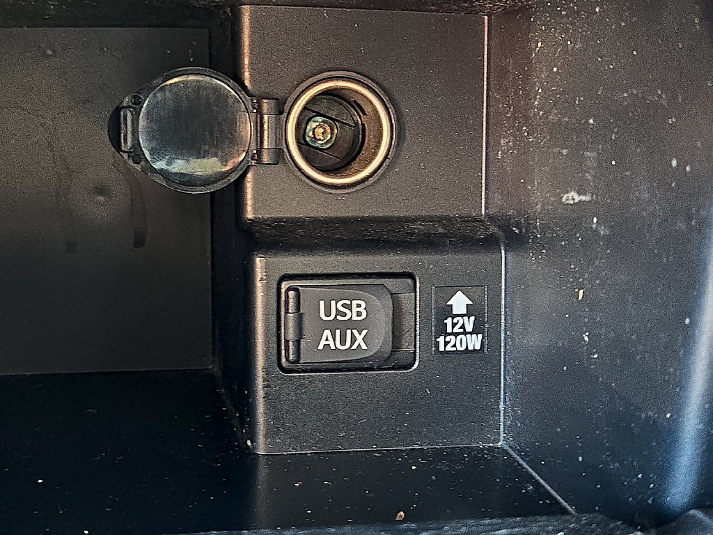 Used 2012 Toyota Camry LE FWD image 27