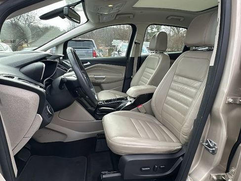 Used 2017 Ford C-MAX Energi Titanium w/ Equipment Group 501A image 9