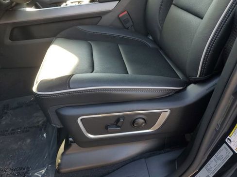 New 2026 RAM 1500 Laramie AWD/4WD image 24