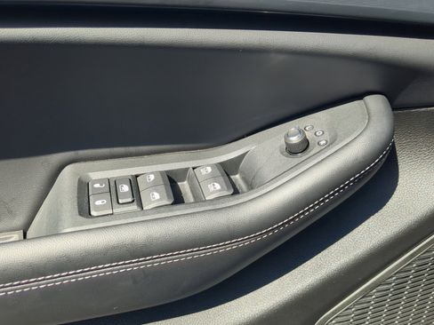 New 2025 Jeep Grand Cherokee Altitude image 16