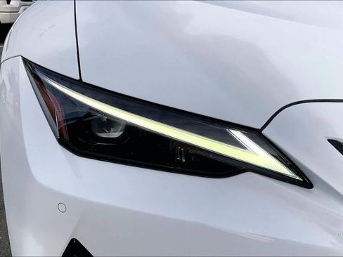 Used 2023 Lexus IS 350 F Sport image 29