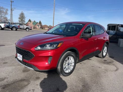 Used 2022 Ford Escape SE image 3