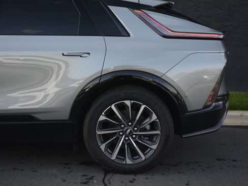 Used 2025 Cadillac Lyriq Sport w/ LPO, Floor Liner Package image 39