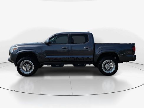 Used 2023 Toyota Tacoma SR w/ SR Convenience Package RWD image 7