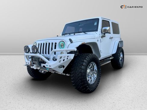 Used 2011 Jeep Wrangler Sahara w/ Trailer Tow Group AWD/4WD image 16