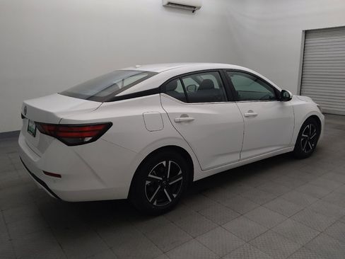 Used 2025 Nissan Sentra SV FWD image 10