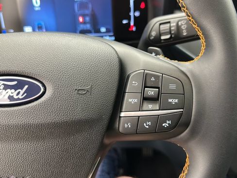 Used 2025 Ford Maverick Tremor AWD/4WD image 23