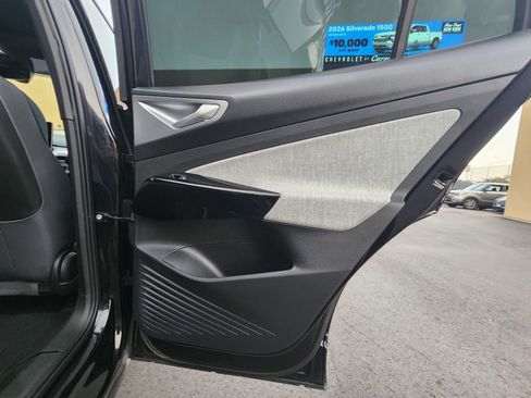 Used 2024 Volkswagen ID.4 Pro image 47