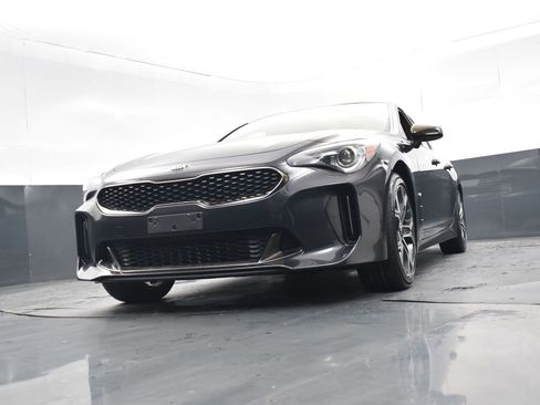Certified 2020 Kia Stinger GT-Line image 23