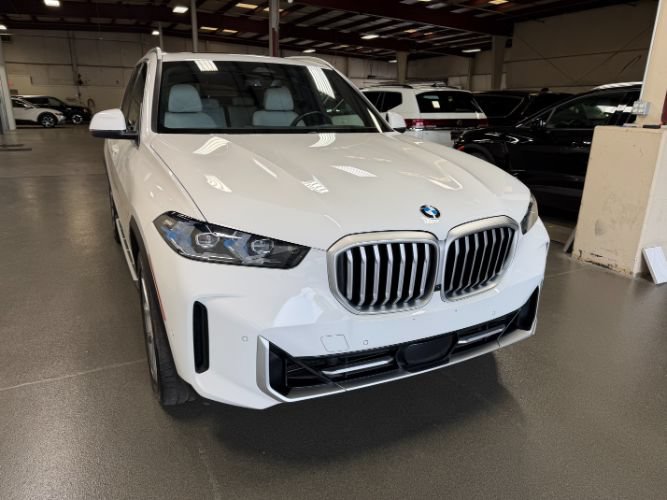 Used 2026 BMW X5 xDrive40i AWD/4WD image 7