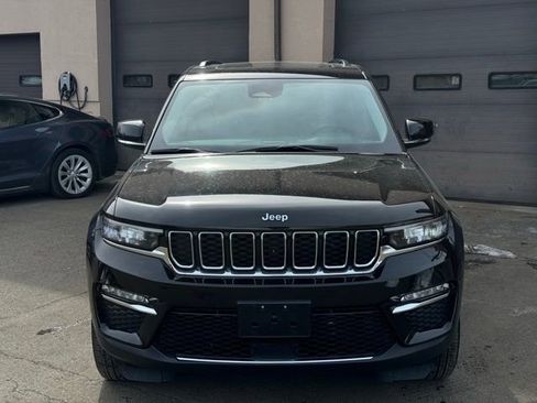 Used 2023 Jeep Grand Cherokee 4WD 4xe image 2