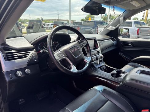 Used 2019 GMC Yukon SLT AWD/4WD image 18