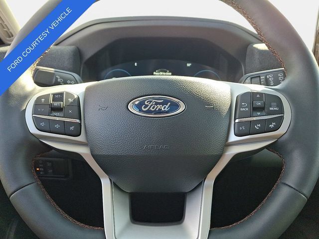 Used 2026 Ford Explorer Active w/ Active Comfort Package AWD/4WD image 13