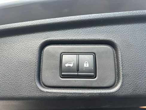 Used 2025 Nissan Pathfinder Platinum w/ Cargo Package AWD/4WD image 23