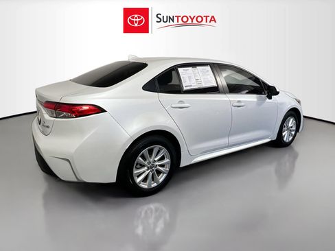 Used 2024 Toyota Corolla LE image 4