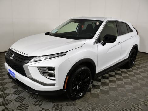 Used 2023 Mitsubishi Eclipse Cross LE AWD/4WD image 10