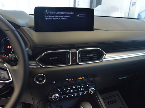 New 2025 MAZDA CX-5 AWD 2.5 S w/ Premium Plus Pkg image 19