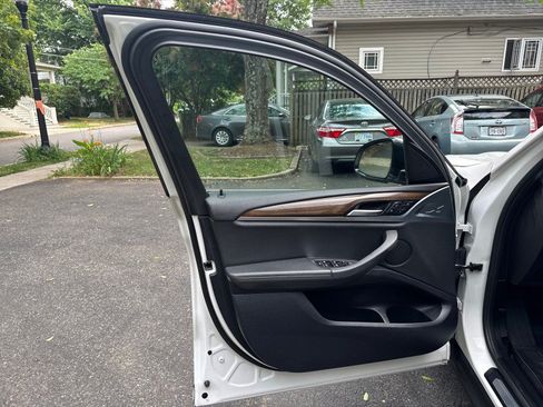 Used 2019 BMW X3 xDrive30i w/ Driving Assistance Package AWD/4WD image 10