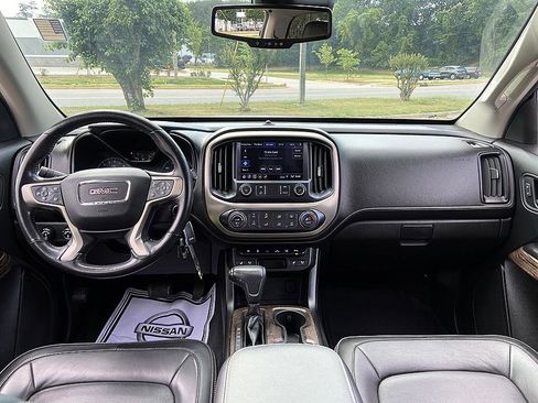Used 2021 GMC Canyon Denali AWD/4WD image 16