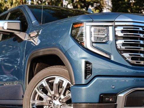 New 2026 GMC Sierra 1500 Denali w/ Denali Reserve Package image 8