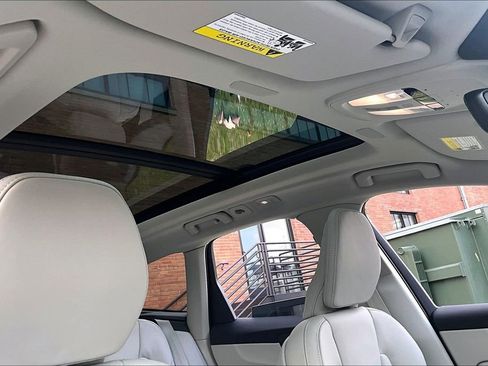 New 2026 Volvo XC60 B5 Ultra w/ Protection Package Premier AWD/4WD image 35