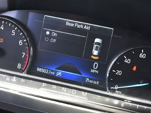 Used 2020 Ford Explorer XLT w/ Comfort Package AWD/4WD image 12