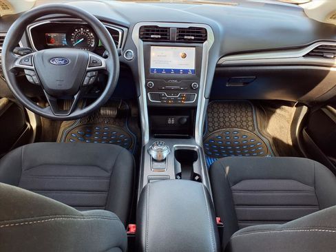 Used 2020 Ford Fusion SE image 8