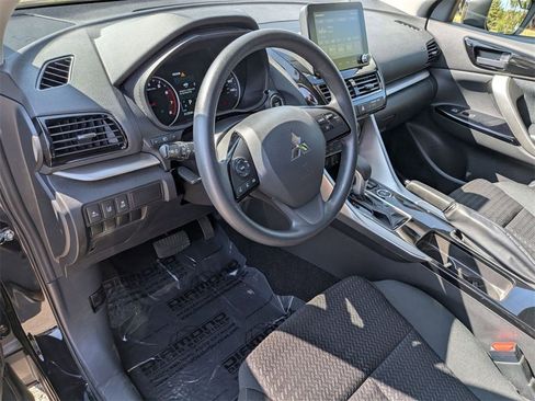 Used 2025 Mitsubishi Eclipse Cross LE image 11