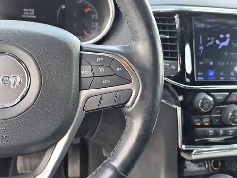 Used 2020 Jeep Grand Cherokee Limited w/ Luxury Group II RWD image 29