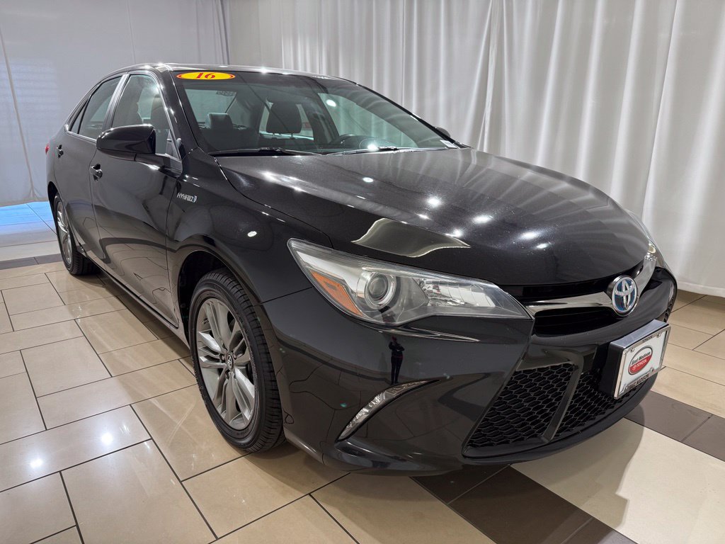 Used 2016 Toyota Camry SE w/ Moonroof Package FWD image 7