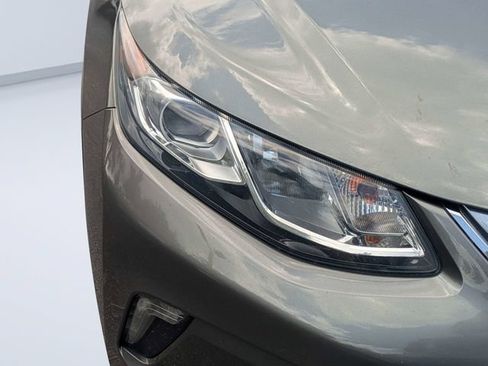 Used 2017 Chevrolet Volt LT FWD image 8