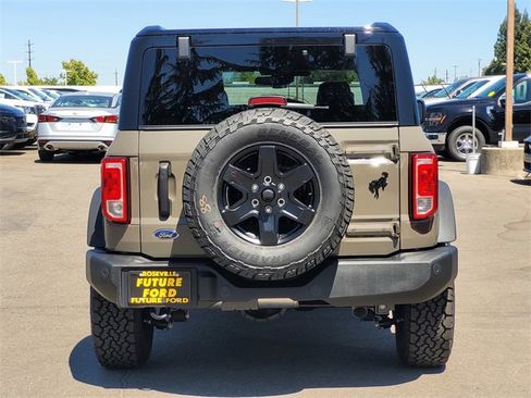New 2025 Ford Bronco Big Bend w/ Black Diamond Package image 5