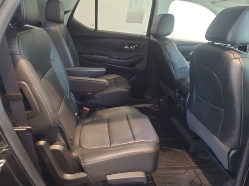 Used 2019 Chevrolet Traverse LT w/ LT Premium Package AWD/4WD image 19